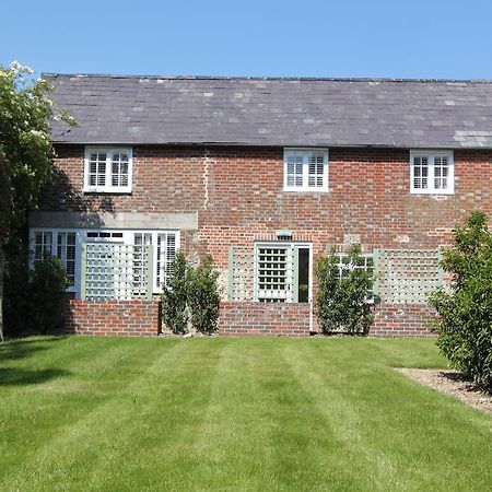 Woodstock Suites Charlton (West Sussex) Exterior foto