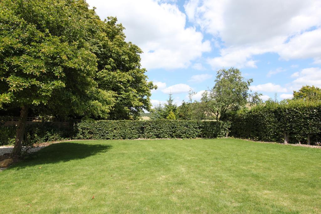 Woodstock Suites Charlton (West Sussex) Exterior foto