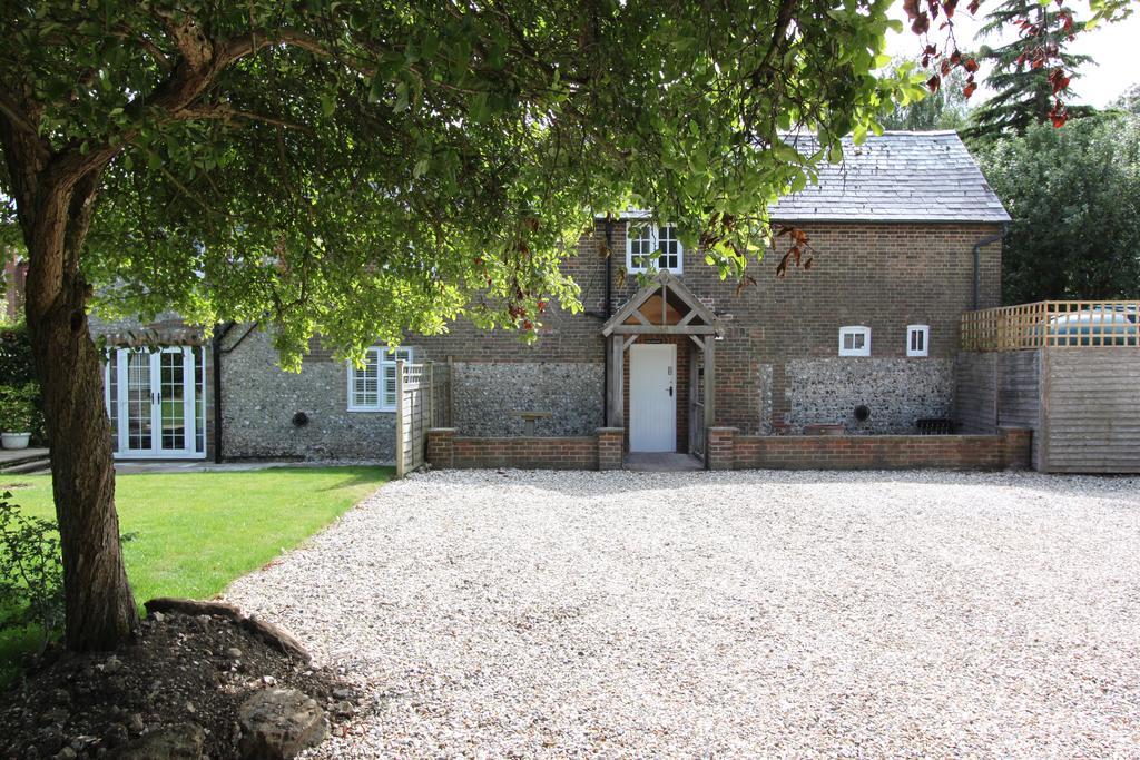 Woodstock Suites Charlton (West Sussex) Exterior foto